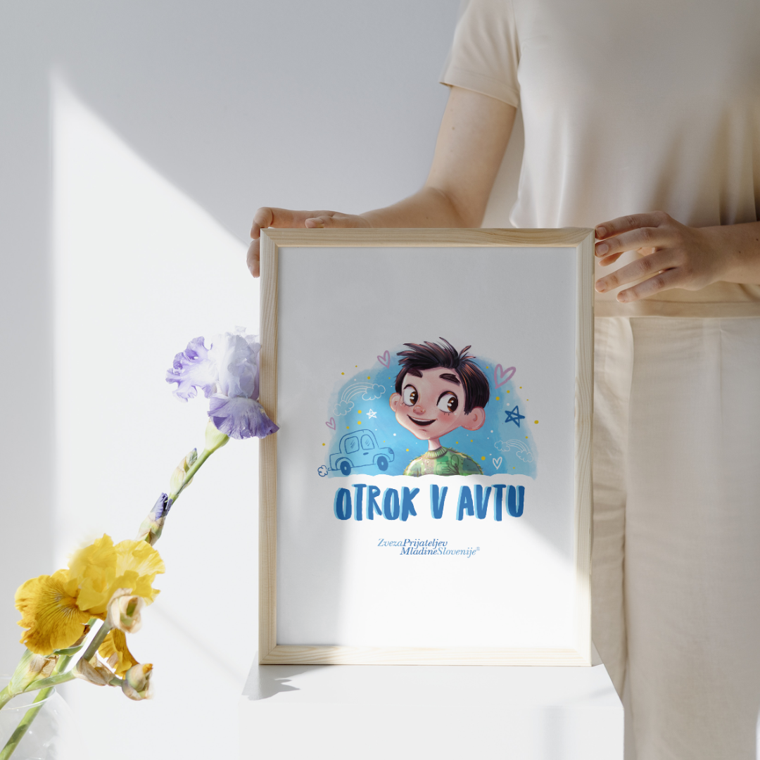 Nalepka otrok v avtu: deček z nasmehom - slika 4